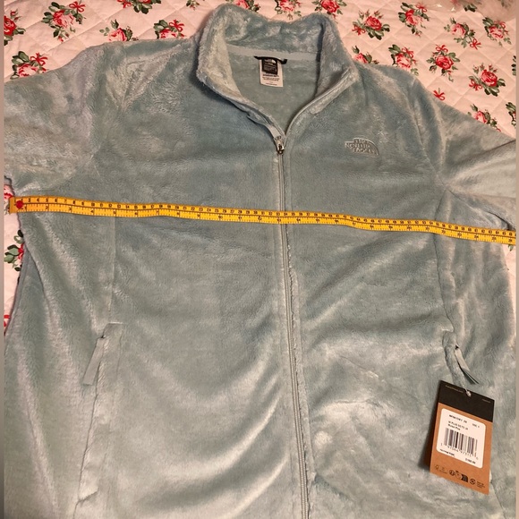 The North Face Osito Jacket - Picture 7 of 8